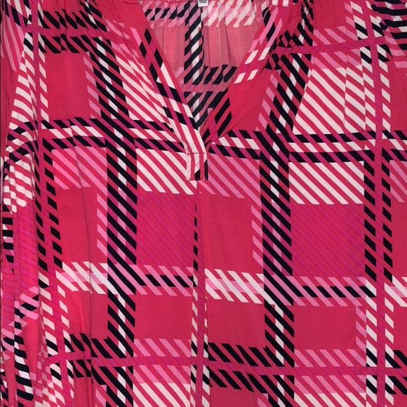 Pink Crown and Ivy Blouse - Picture 3 of 3